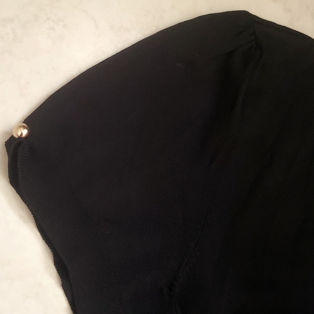 NWOT White House Fine Gauge Knit, Tie Waist, ¼" Sleeve, Gold ButtonAccent, Small - Picture 3 of 4